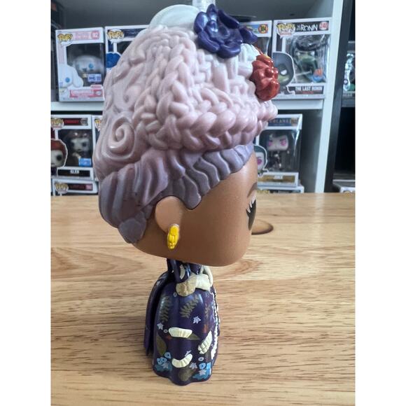 OOB Queen Charlotte Bridgerton Funko Pop #1470 Television Shondaland Netflix TV - Picture 2 of 6